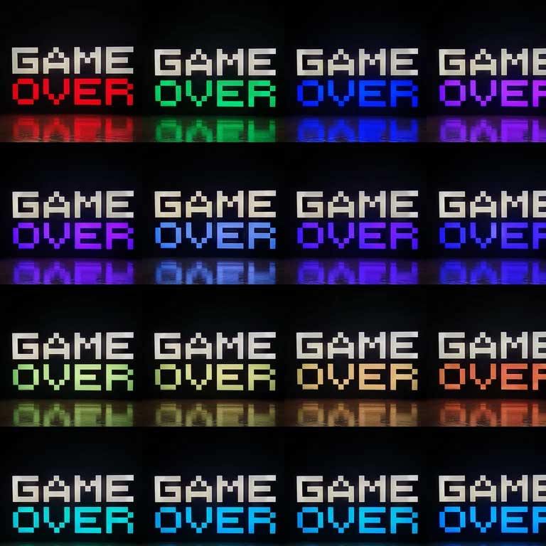 آیکون لایت، چراغ رومیزی گیم اور Game Over 8-Bit Pixel